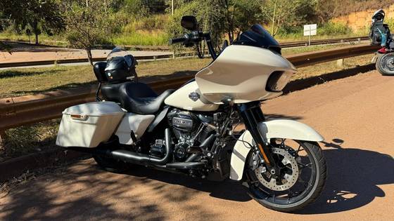 HARLEY-DAVIDSON ROAD GLIDE SPECIAL 